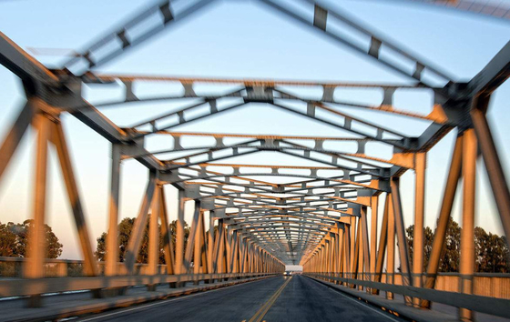 Ventajas de la poliurea poliespártica en la protección de estructuras de acero de puente